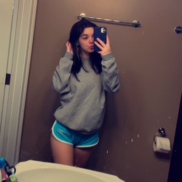 gray pullover - Picture 1 of 1